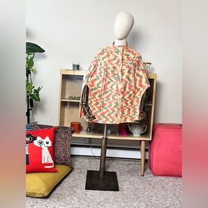 VTG Pink Crochet Cape W/ Scallop Detail Button Front Shawl Cottage Core M-L